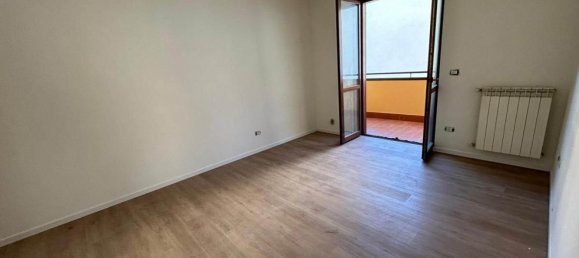 Apartamento de 2 divisões em Florence, Italy N.º 214642 3