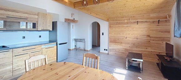 Apartamento de 2 dormitorios en Mieussy, France No. 330181 3