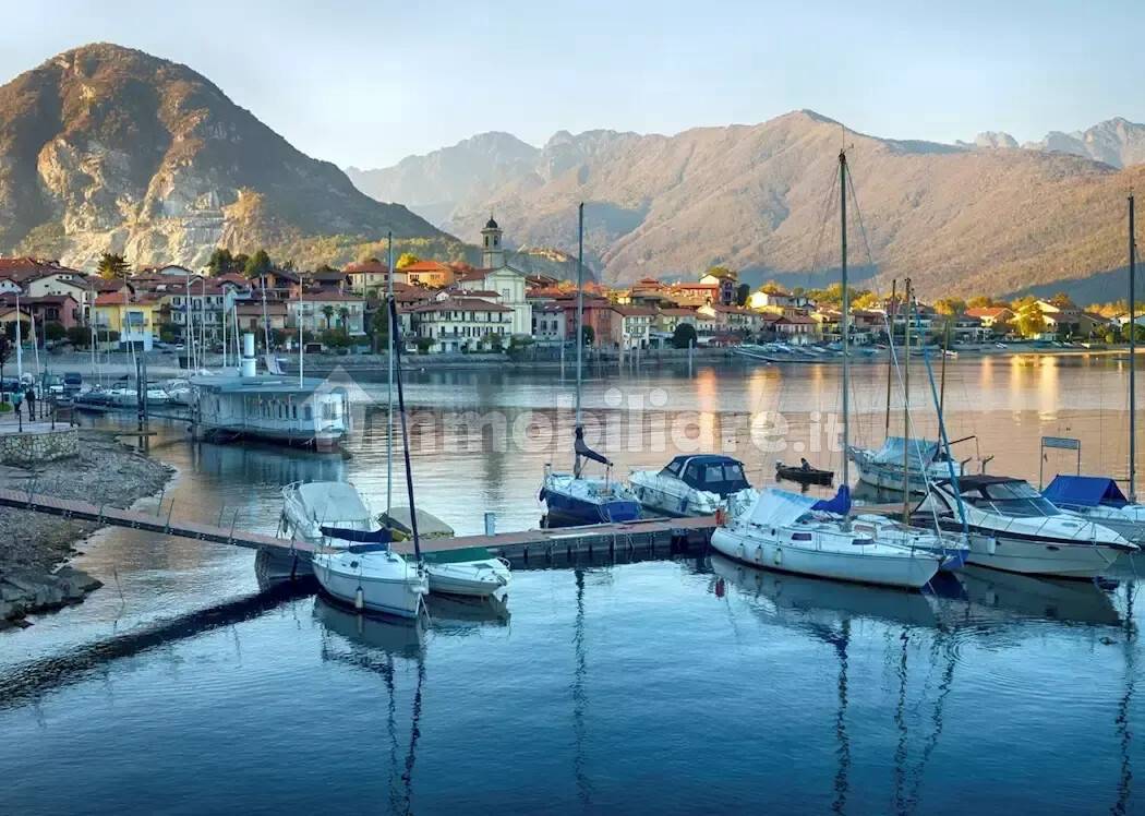 4 Schlafzimmer Villa in Stresa, Italy, Nr. 371852