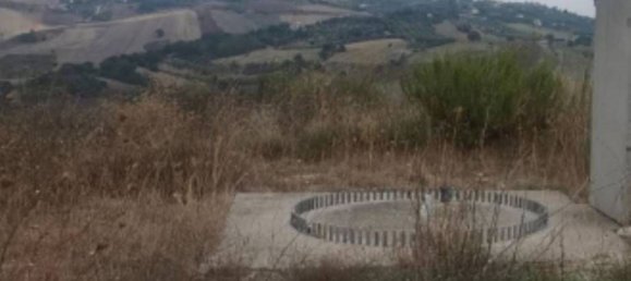 612m² Land in Ariano Irpino, Italy No. 302729 4