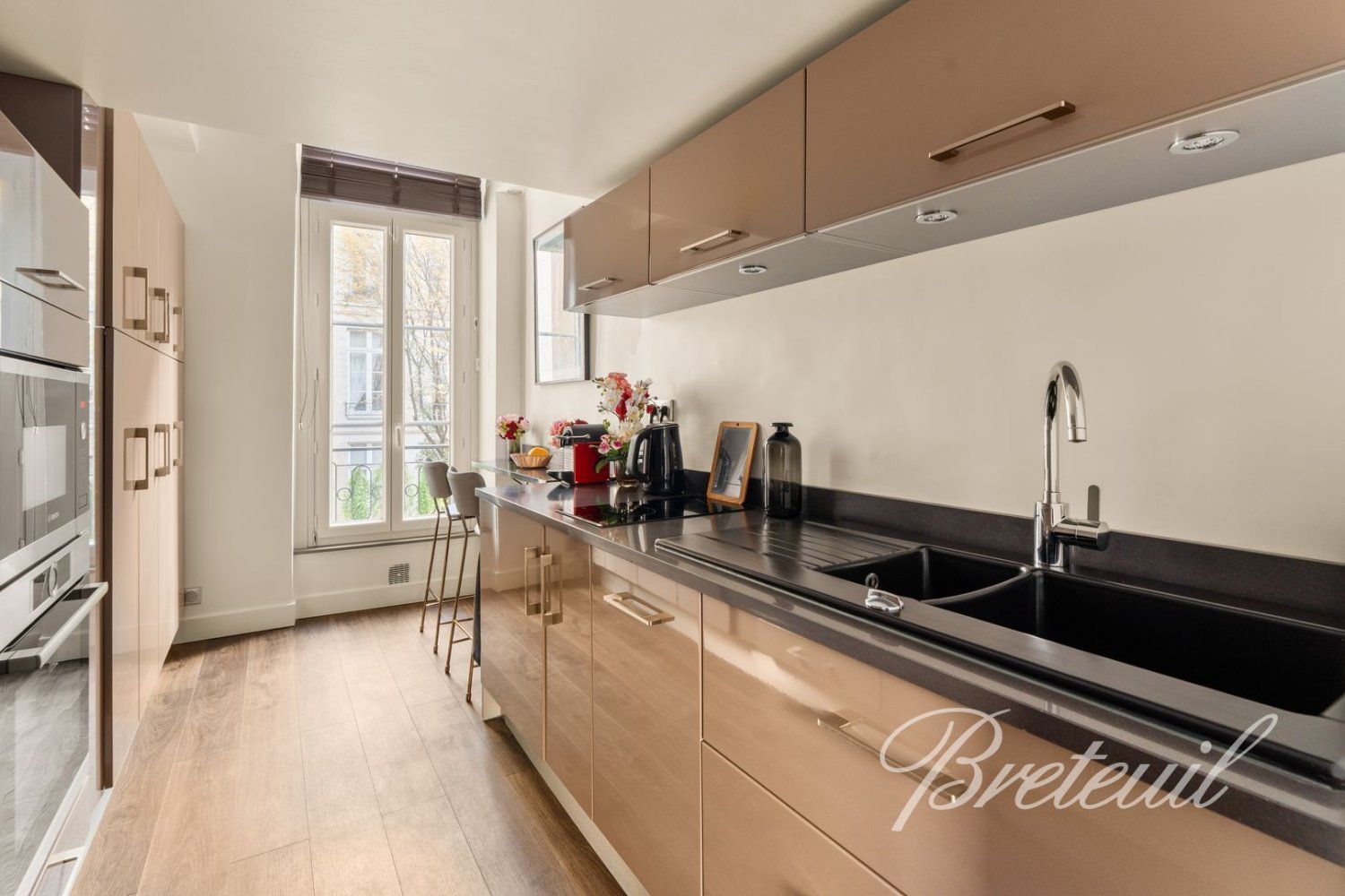 2 bedrooms Duplex in Paris, France No. 298094