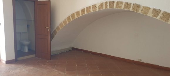 عقار تجاري في Barletta, Italy 33متر مربع رقم 347713 6
