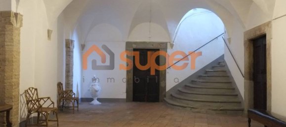 Apartamento de 3 dormitorios en Todi, Italy No. 145064 2