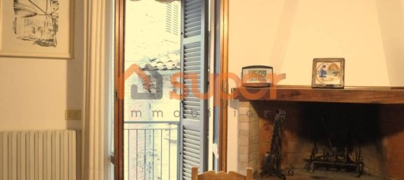 Apartamento de 3 dormitorios en Todi, Italy No. 145064 8