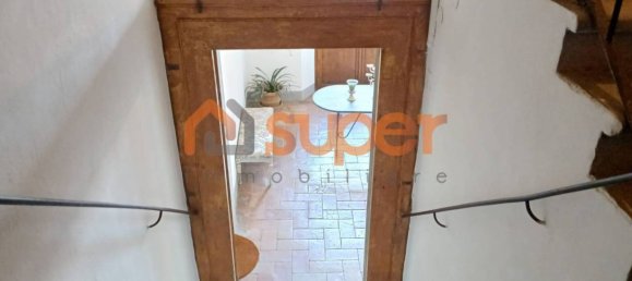 Apartamento de 3 dormitorios en Todi, Italy No. 145064 6
