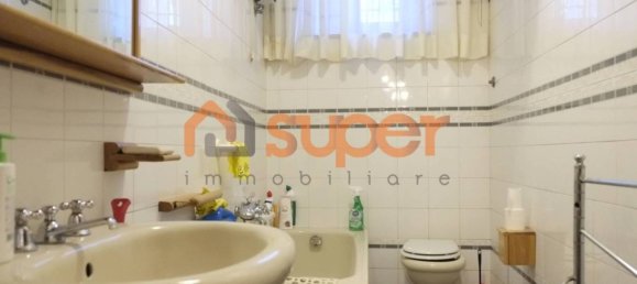 Apartamento de 3 dormitorios en Todi, Italy No. 145064 17