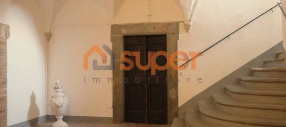 Apartamento de 3 dormitorios en Todi, Italy No. 145064 3