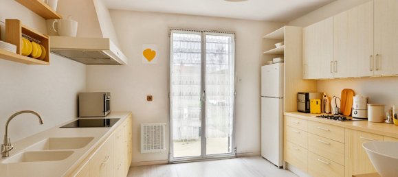 5 bedrooms House in Garancieres, France No. 167999 16