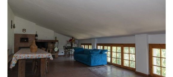 7غرفة منزل في Campi Bisenzio, Italy رقم 141445 9