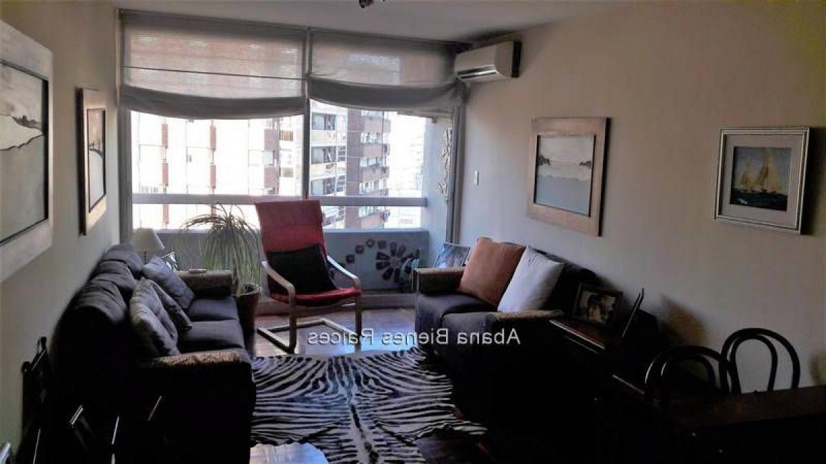 3 bedrooms Apartment in Montevideo, Uruguay No. 5894