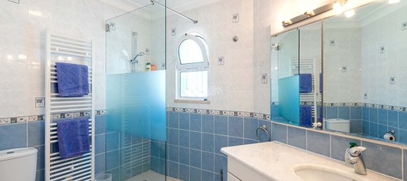 Villa de 6 dormitorios en Quarteira, Portugal No. 122083 18