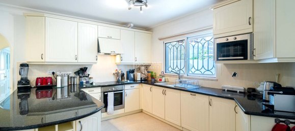 Villa de 6 dormitorios en Quarteira, Portugal No. 122083 15