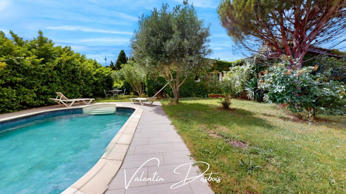 3 bedrooms Villa in Villemoustaussou, France No. 325050