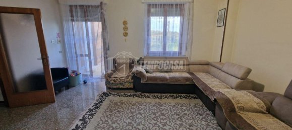 3غرفة شقة في San Severino Marche, Italy رقم 5188 3