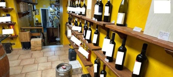 Gewerbliche Immobilie in Naples, Italy 40m², Nr. 346246 6