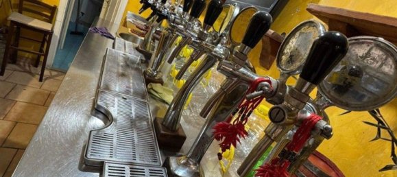 Gewerbliche Immobilie in Naples, Italy 40m², Nr. 346246 8