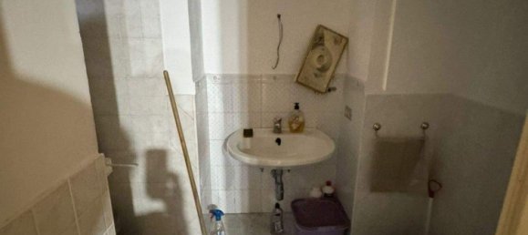 Gewerbliche Immobilie in Naples, Italy 40m², Nr. 346246 12