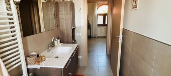 4 rooms House in Scandicci, Italy No. 299869 7