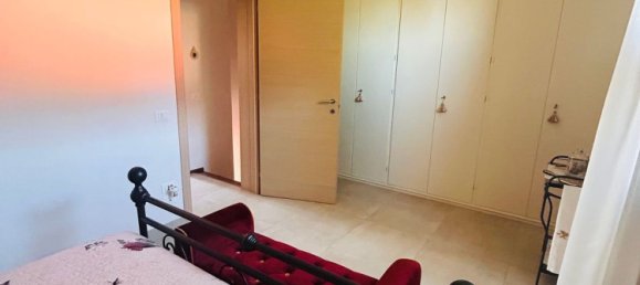 4 rooms House in Scandicci, Italy No. 299869 5