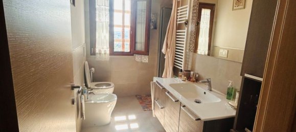 4 rooms House in Scandicci, Italy No. 299869 6