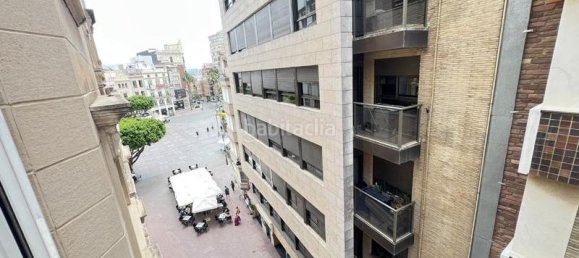 4 bedrooms Apartment in Alzira, Spain No. 168518 3