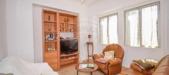 4 Schlafzimmer Haus in Rio de Mouro, Portugal, Nr. 45486 10