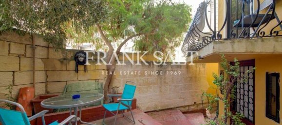 4 غرف نوم طابقين في Saint Julian's, Malta رقم 447 12