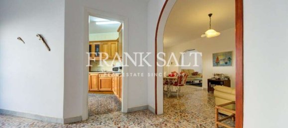 4 غرف نوم طابقين في Saint Julian's, Malta رقم 447 9