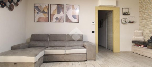 2 bedrooms Apartment in Casalgrande, Italy No. 359910 3