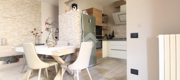 2 bedrooms Apartment in Casalgrande, Italy No. 359910 5