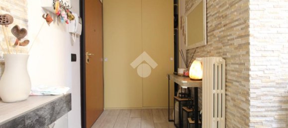 2 bedrooms Apartment in Casalgrande, Italy No. 359910 8