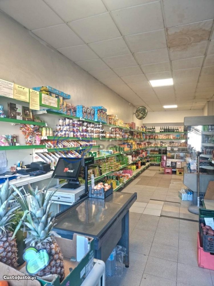 Oficina en Rio Tinto, Portugal 88 m² No. 41016