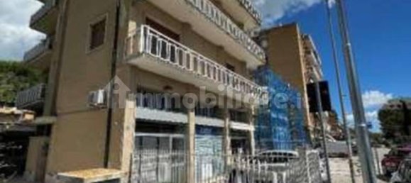 3 chambres Appartement à Montorio al Vomano, Italy No. 341348 3