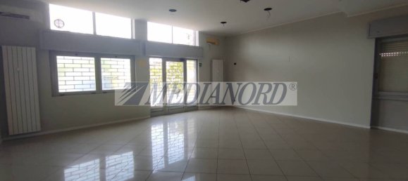 2-Zimmer Gewerbliche Immobilie in Stezzano, Italy, Nr. 102353 7