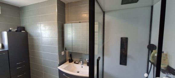 Casa de 5 habitaciónes en Yutz, France No. 307693 10