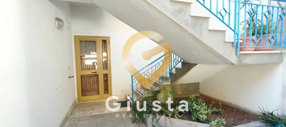 4 rooms Apartment in Brindisi, Italy No. 161430 3