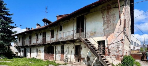 Casa de 10 habitaciónes en Collegno, Italy No. 90608 6