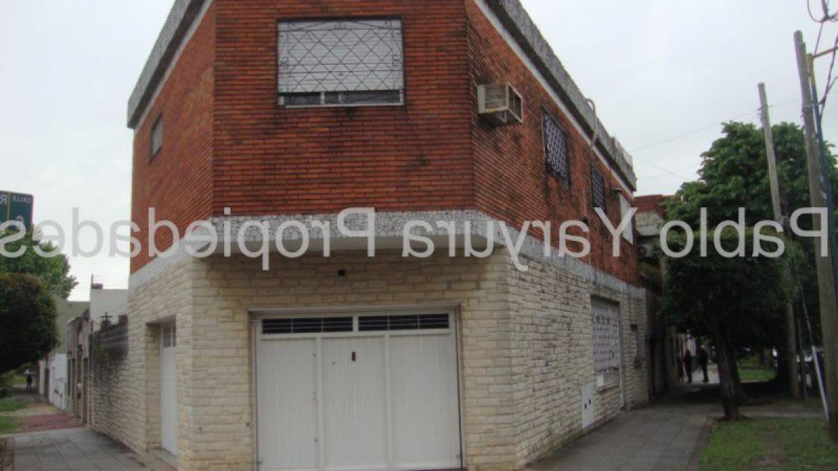 3 bedrooms Apartment in General San Martin, Argentina No. 2425