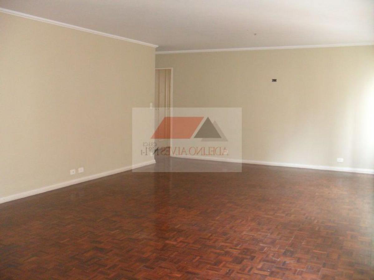Apartamento de 3 dormitorios en Sao Paulo, Brazil No. 584492