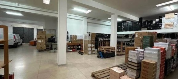 1-salle Entrepôt à Ostuni, Italy No. 346296 4