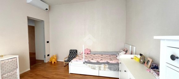 4 rooms Apartment in Verona, Italy No. 156803 16