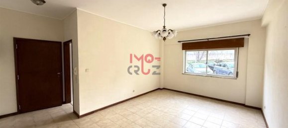 3 bedrooms Apartment in Loures, Portugal No. 94663 2