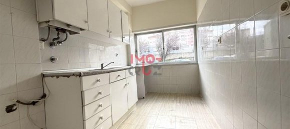 3 bedrooms Apartment in Loures, Portugal No. 94663 9