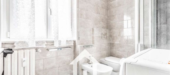 3 rooms Apartment in Cormano, Italy No. 330397 18