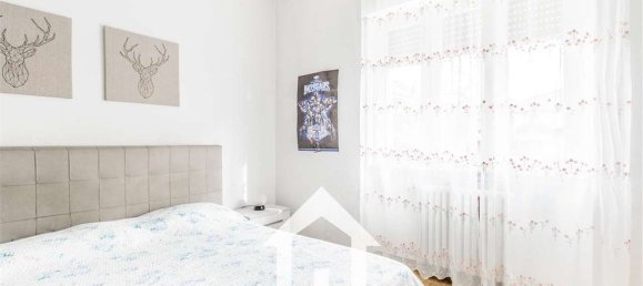 3 rooms Apartment in Cormano, Italy No. 330397 15