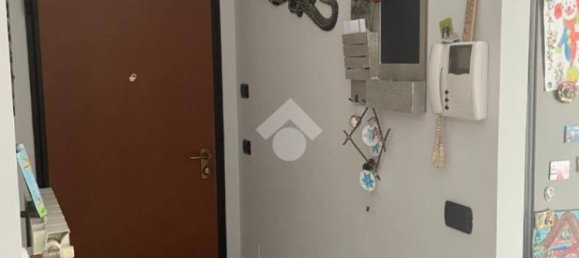 Apartamento de 2 dormitorios en Cardano al Campo, Italy No. 303028 6