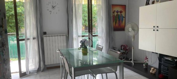 Apartamento de 2 dormitorios en Cardano al Campo, Italy No. 303028 5