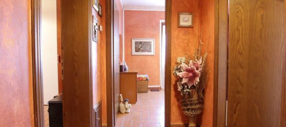 2 Schlafzimmer Wohnung in Montepulciano, Italy, Nr. 45072 12