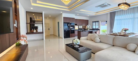3 chambres villa à vendre à Pattaya, Chonburi, Eastern Thailand, Thailand № 142175 11
