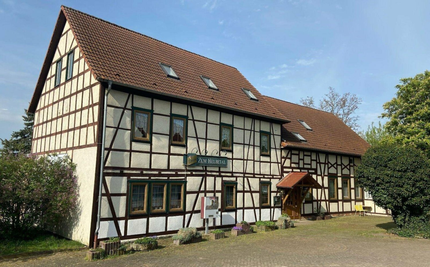 Отель, гостиница с 8 спальнями в Кифхойзер, Германия № 219058